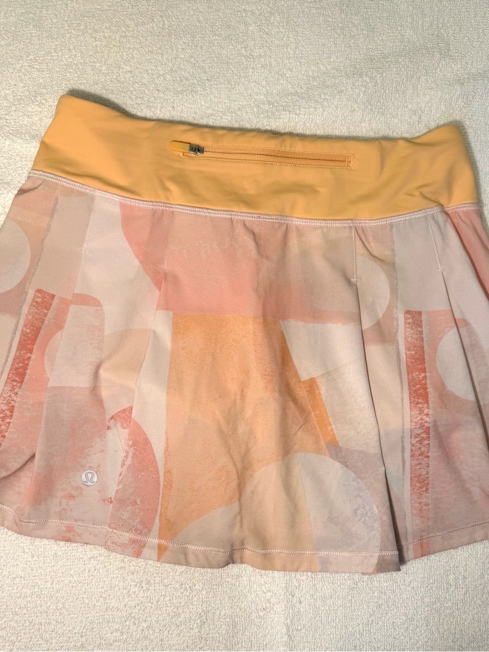 lululemon athletica Peach & Yellow Circle-Print Skirt